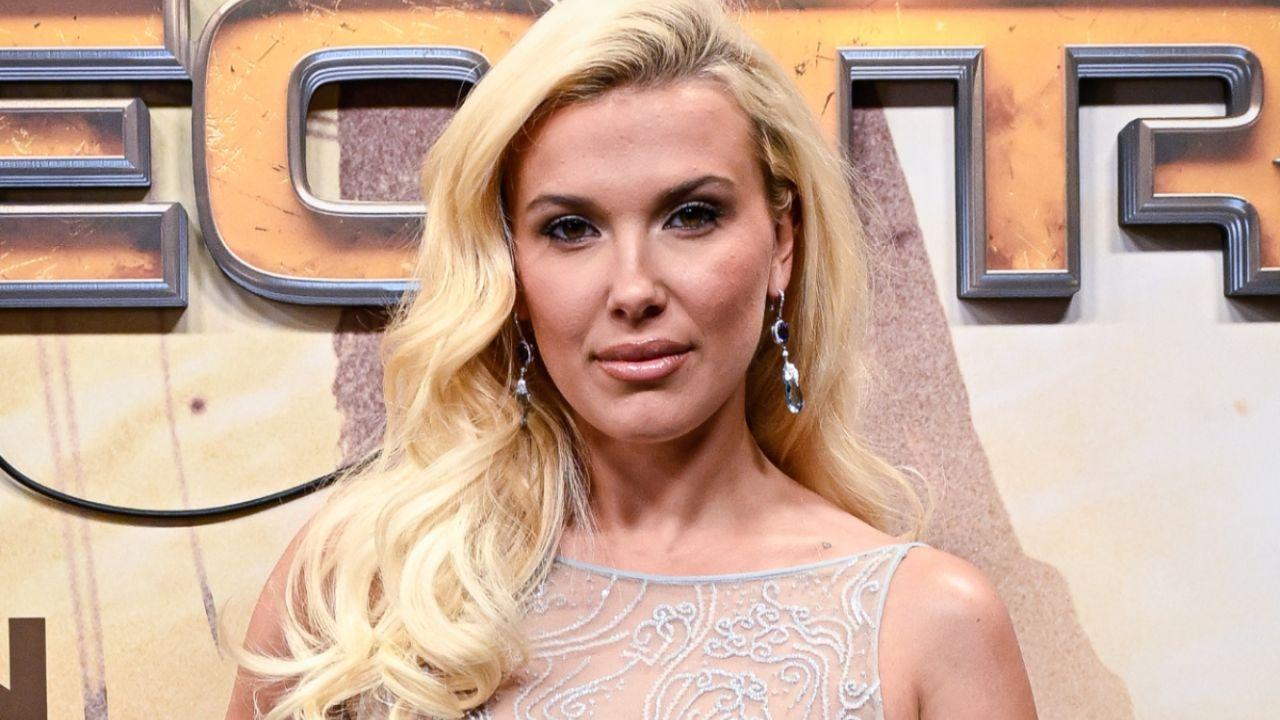 Millie aclara rumores sobre interpretar a Britney Spears