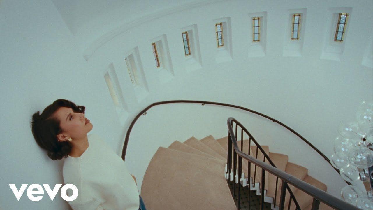 Mark Ronson ft. NAYE - Suzanne